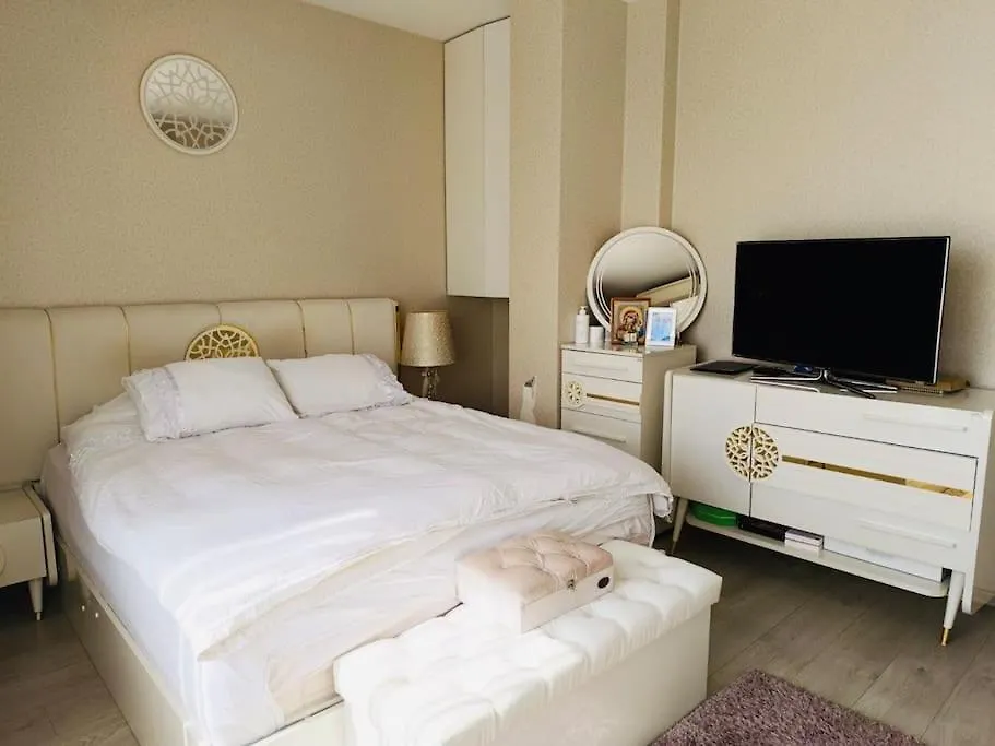 Spacious Prestige Penthouse ヴァルナ アパート